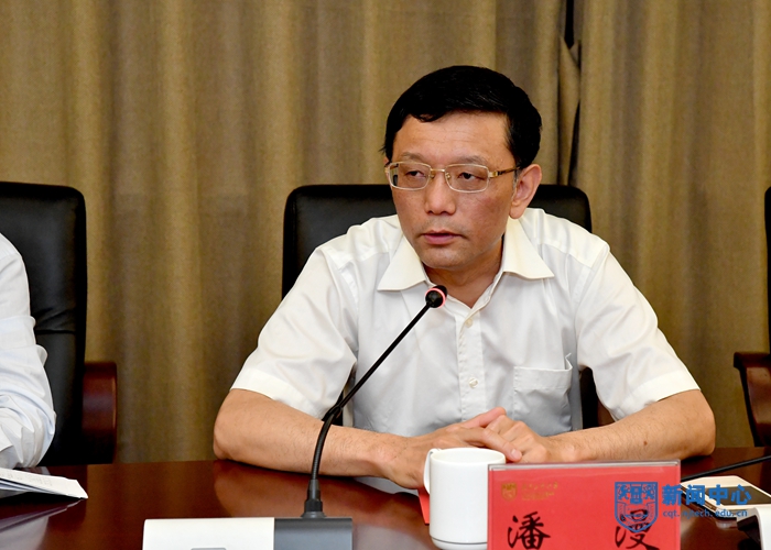 3省委教育工委副書記、省教育廳黨組成員潘漫講話.JPG