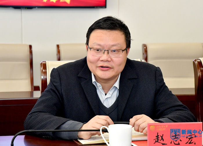 趙志宏副校長(zhǎng).jpg